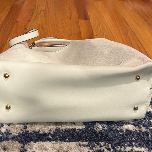 Sondra Roberts White Leather Tote - Picture 4 of 9